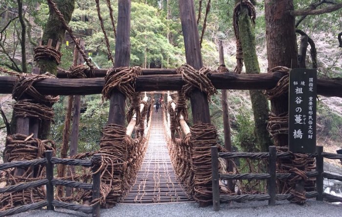 【徳島県】秘境＿祖谷の蔓橋（イヤノカズラバシ）