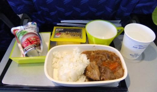 エアプサンの日本路線の機内食