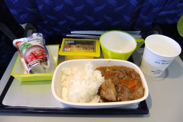 エアプサンの日本路線の機内食