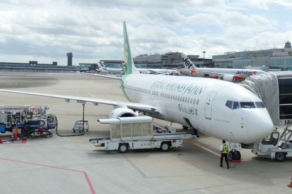 関西行き初便の春秋航空日本の機体