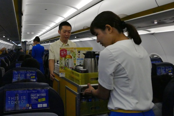 バニラエアの機内食の販売がスタート