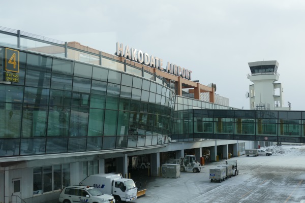 函館空港のターミナルビル