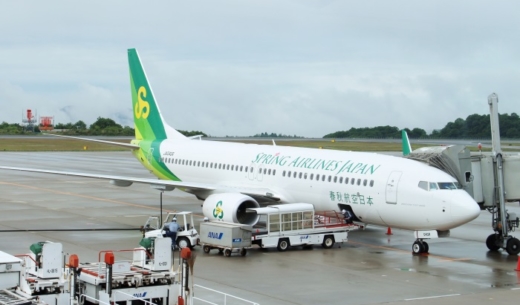 広島空港に駐機する春秋航空日本(Spring Japan)の機体