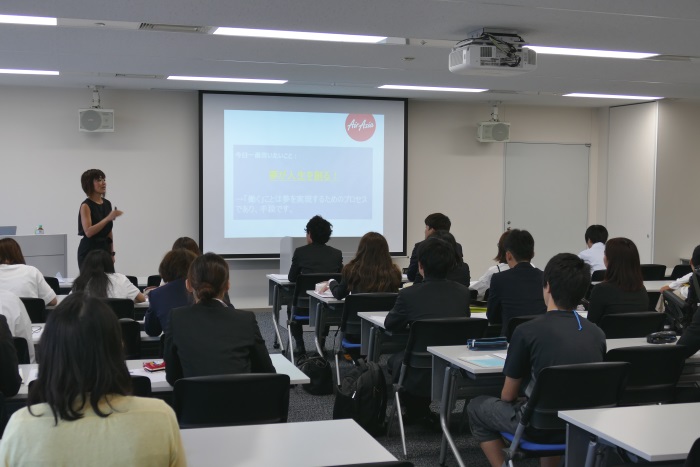 中部国際空港セントレア内で開講された日本福祉大学の夏季集中講座