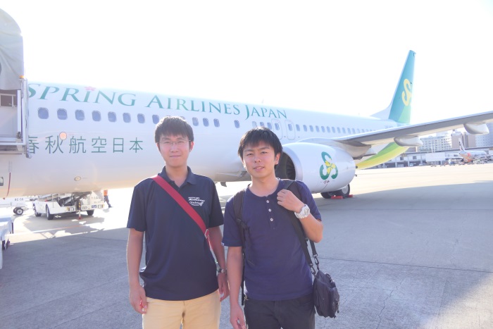 初めてのLCC春秋航空日本のフライトに大満足の2人